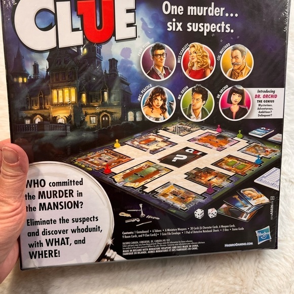 Clue The Classic Mystery game - Picture 2 of 3